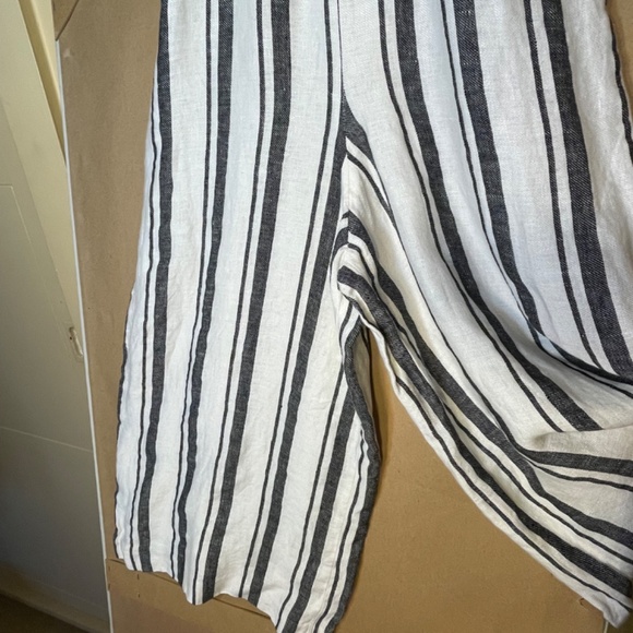 Linen Sleeveless Jumpsuit - Picture 10 of 16